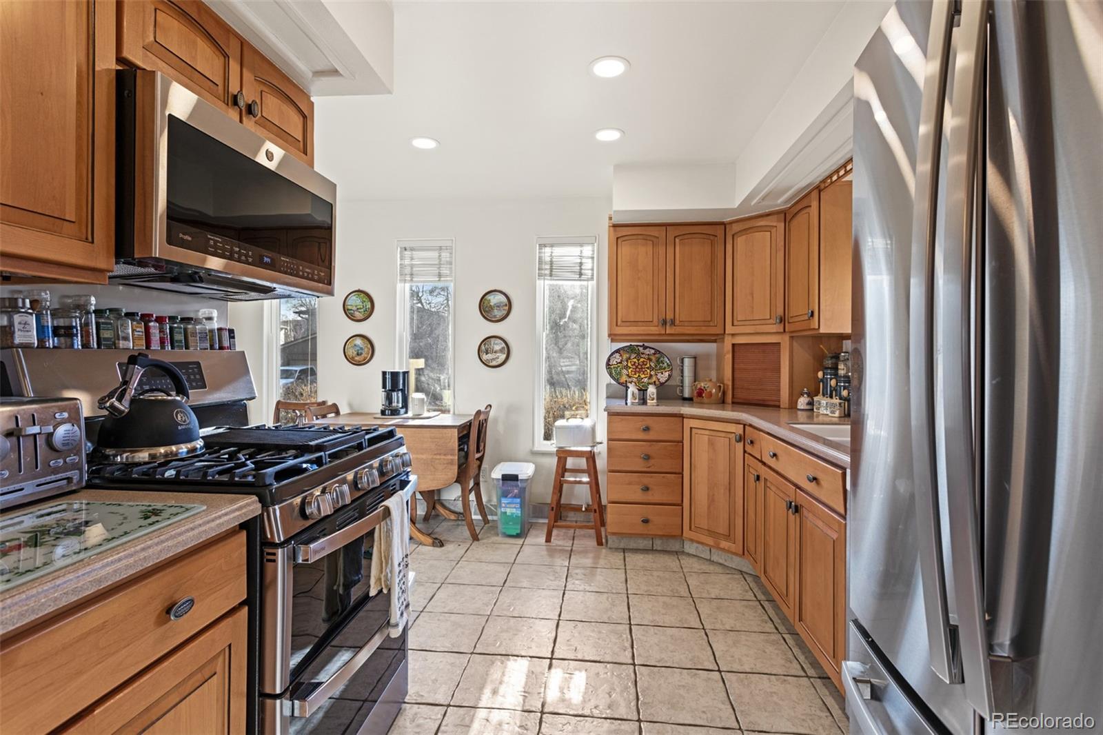 MLS Image #5 for 8521 e cornell drive,denver, Colorado