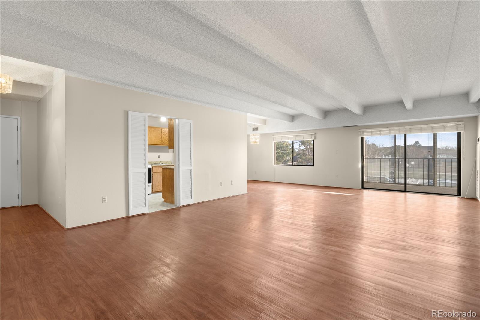 MLS Image #4 for 7877 e mississippi avenue,denver, Colorado