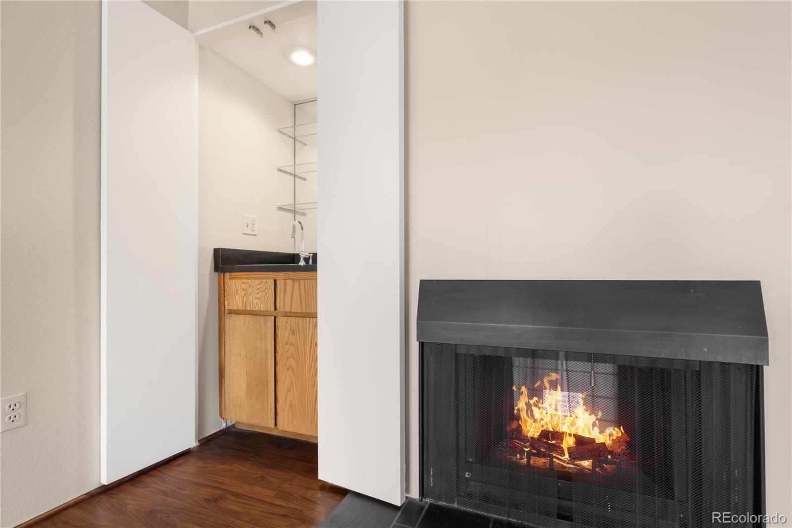 MLS Image #5 for 7877 e mississippi avenue,denver, Colorado