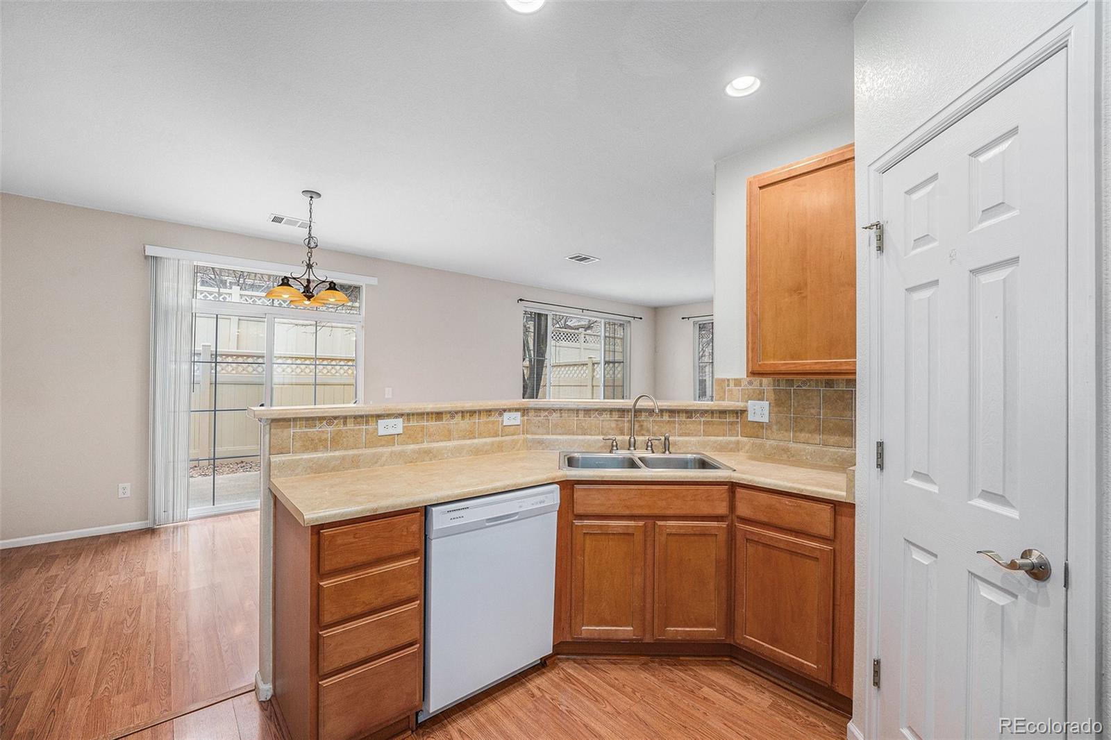 MLS Image #18 for 11368  navajo circle,denver, Colorado