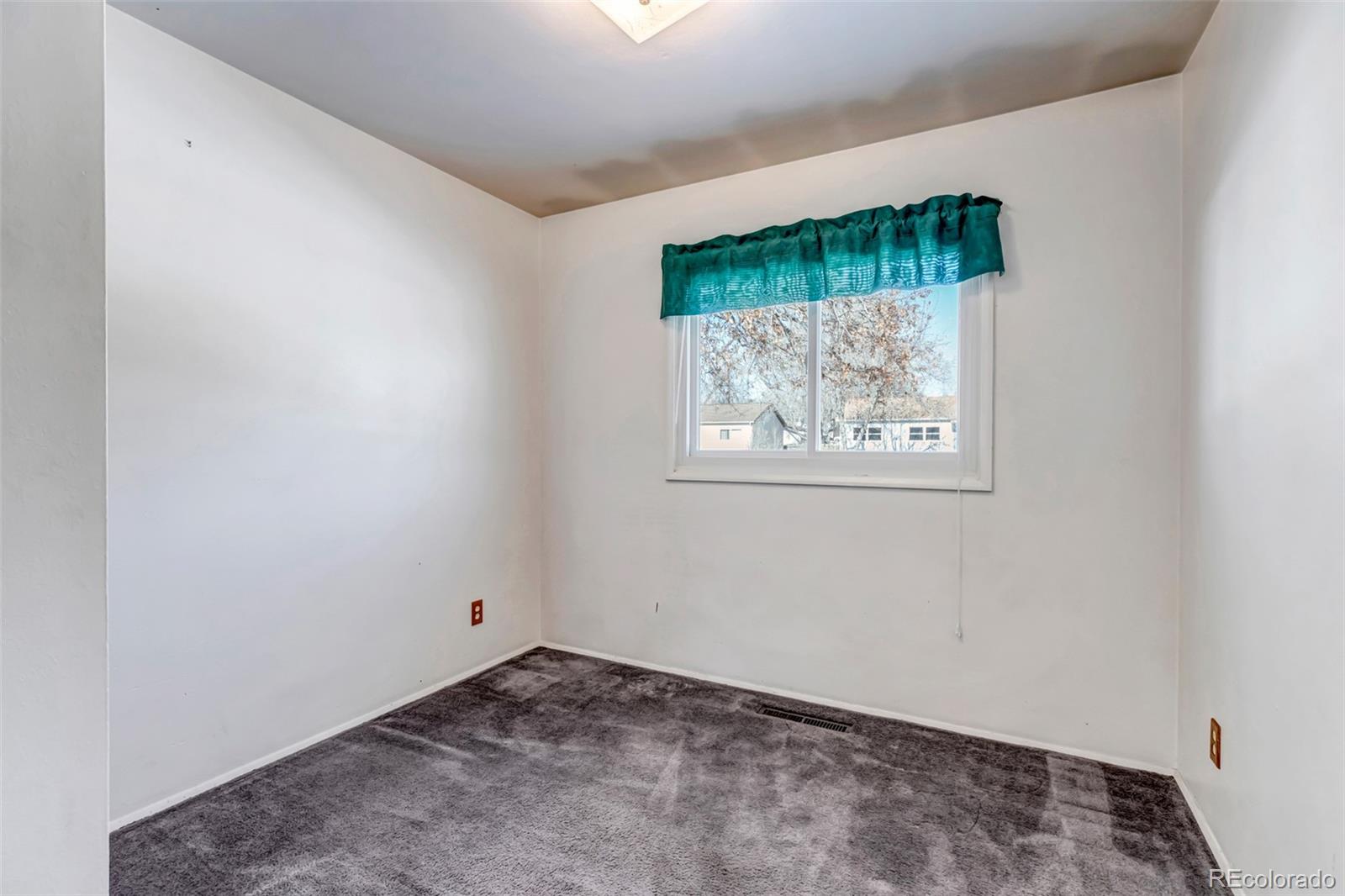 MLS Image #13 for 3329 e la salle street,colorado springs, Colorado