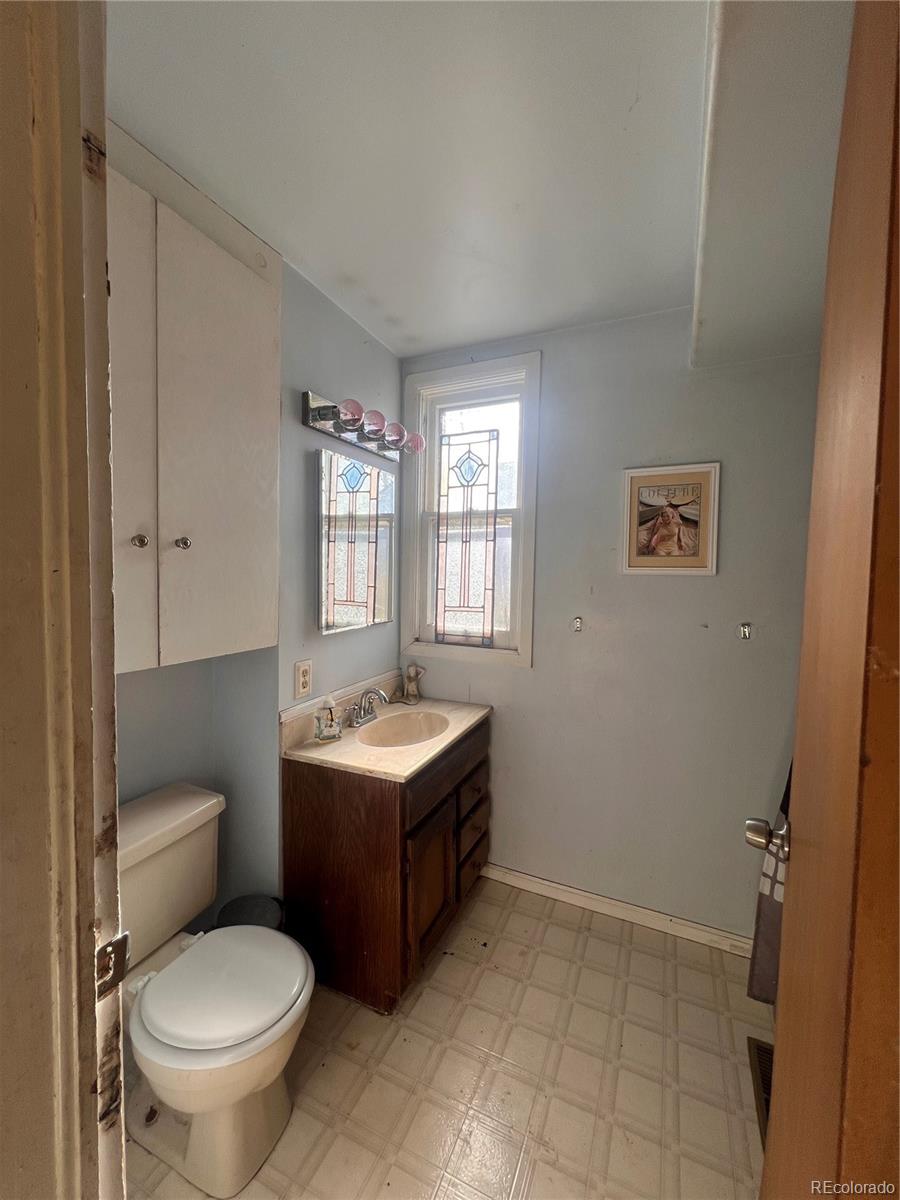 MLS Image #14 for 4001 s bannock street,englewood, Colorado