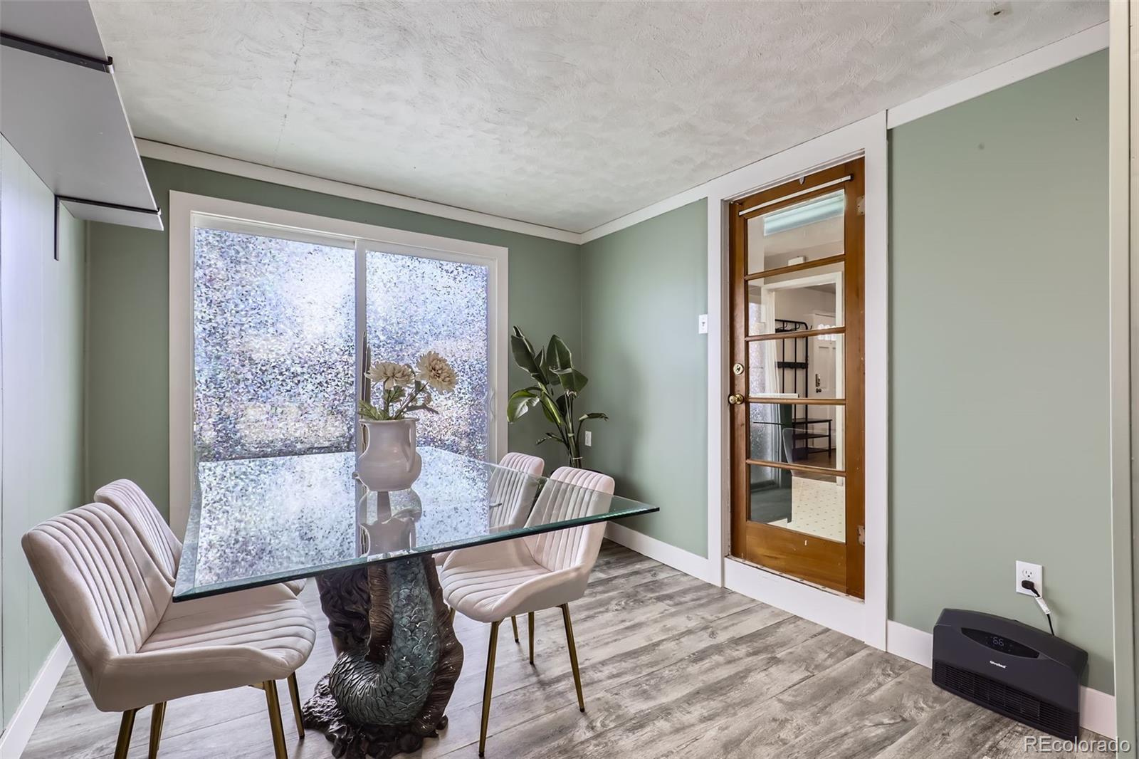 MLS Image #11 for 543 s bryant street,denver, Colorado