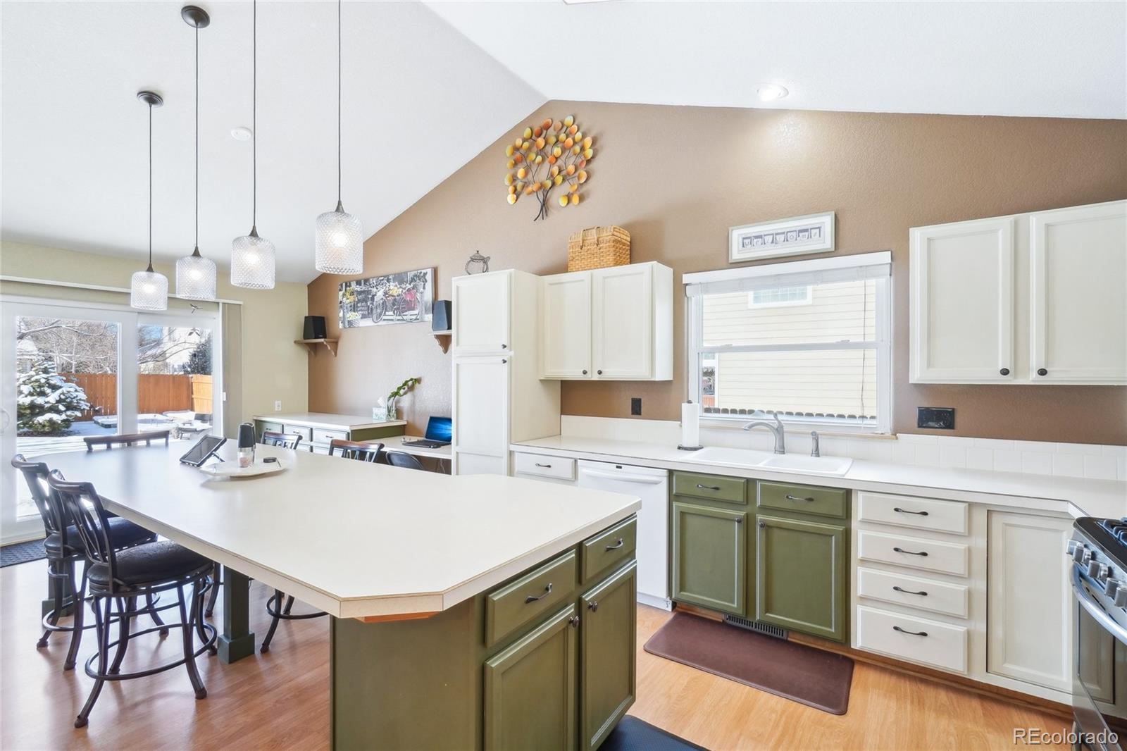 MLS Image #9 for 556  barnwood drive,windsor, Colorado