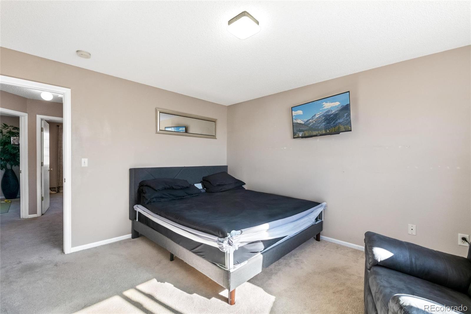 MLS Image #9 for 19430 e 58th drive,aurora, Colorado