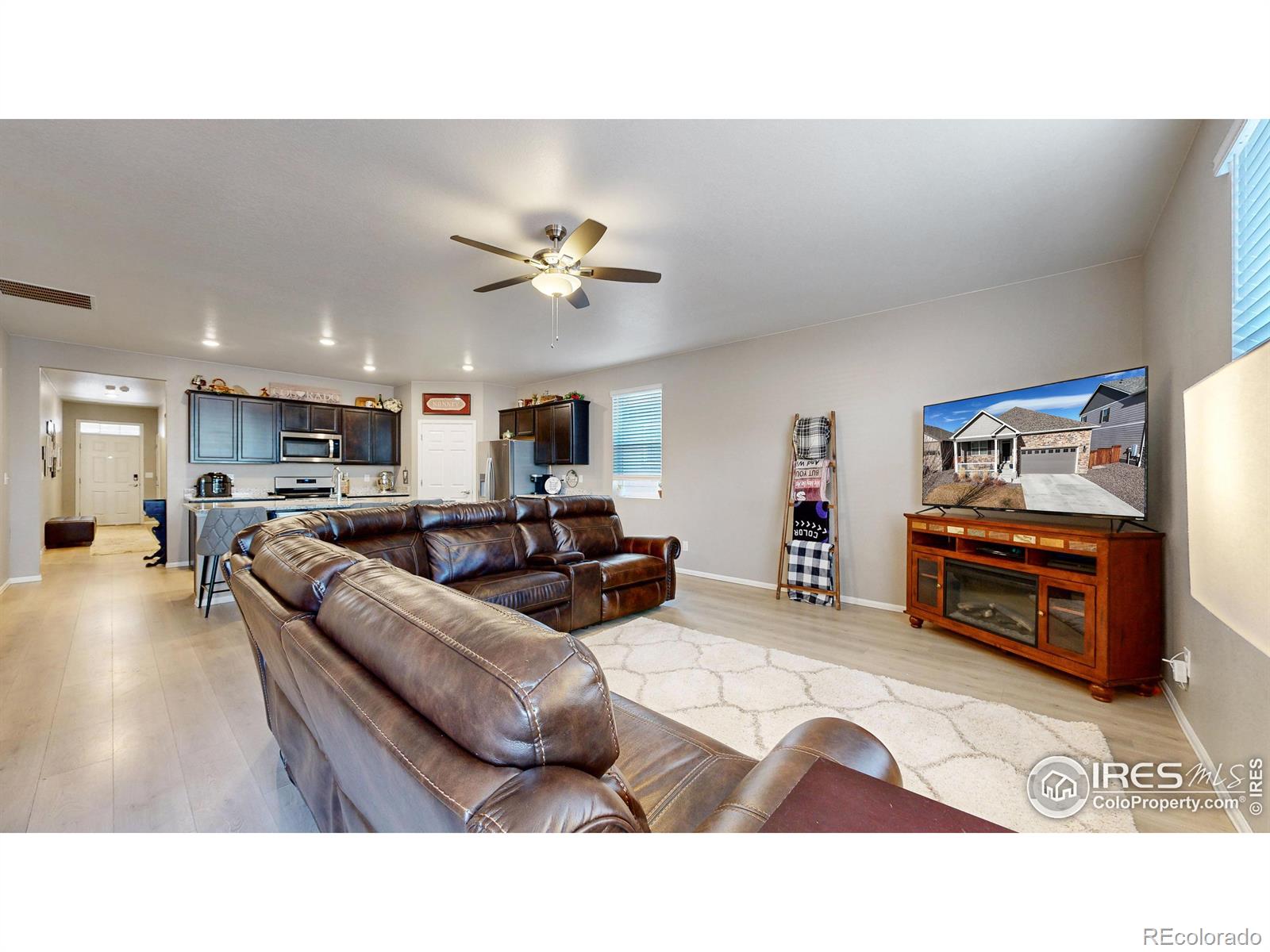 MLS Image #4 for 1756  floret drive,windsor, Colorado