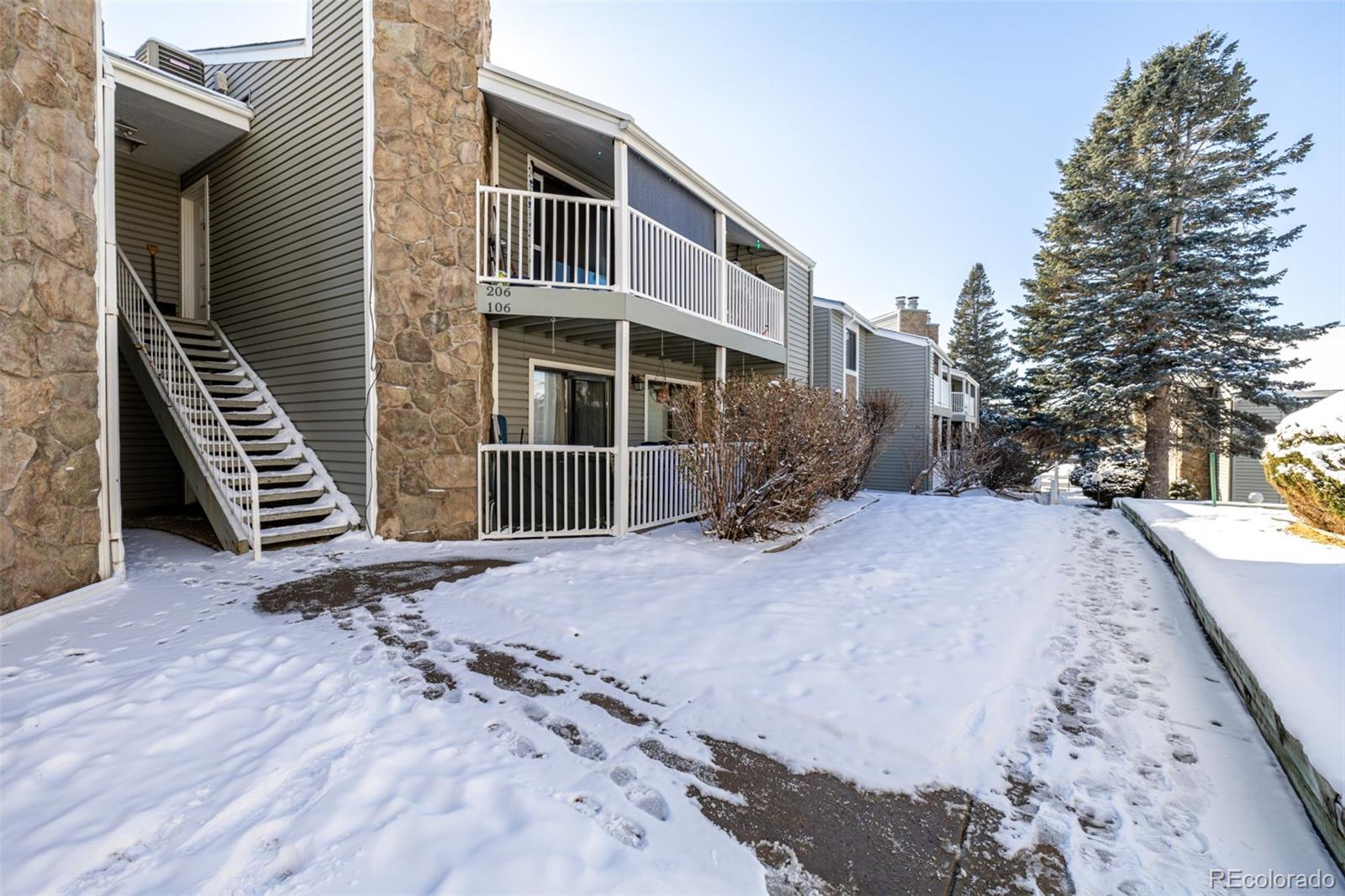 MLS Image #2 for 943 s zeno way,aurora, Colorado