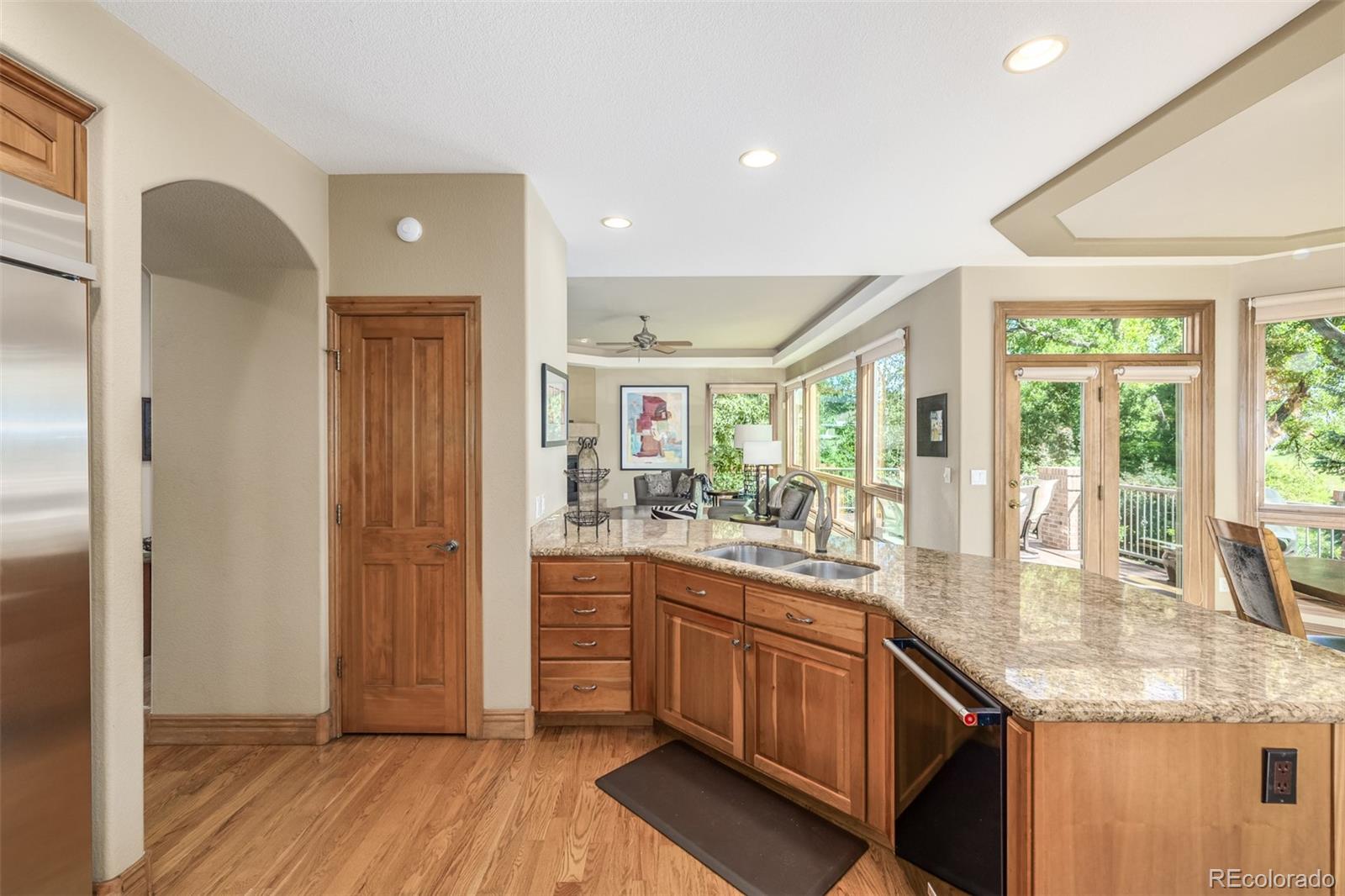 MLS Image #14 for 6722 s wolff court,littleton, Colorado