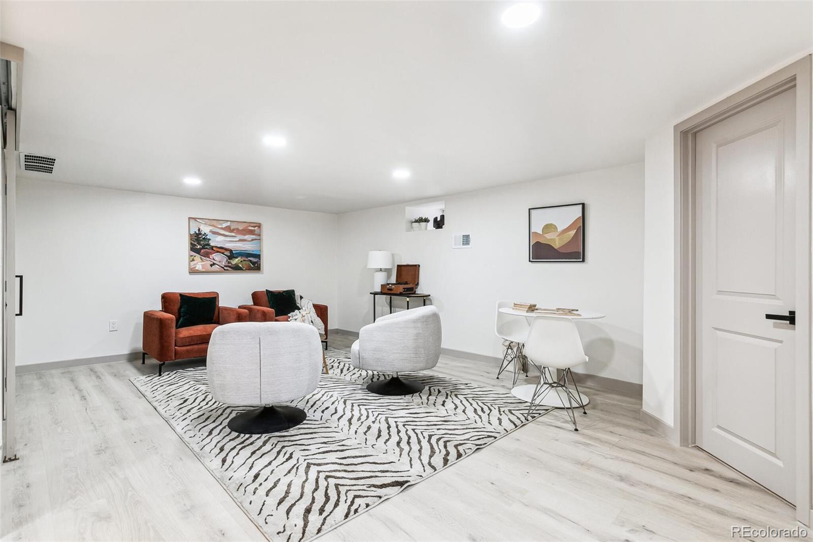 MLS Image #21 for 2167 s emerson street,denver, Colorado