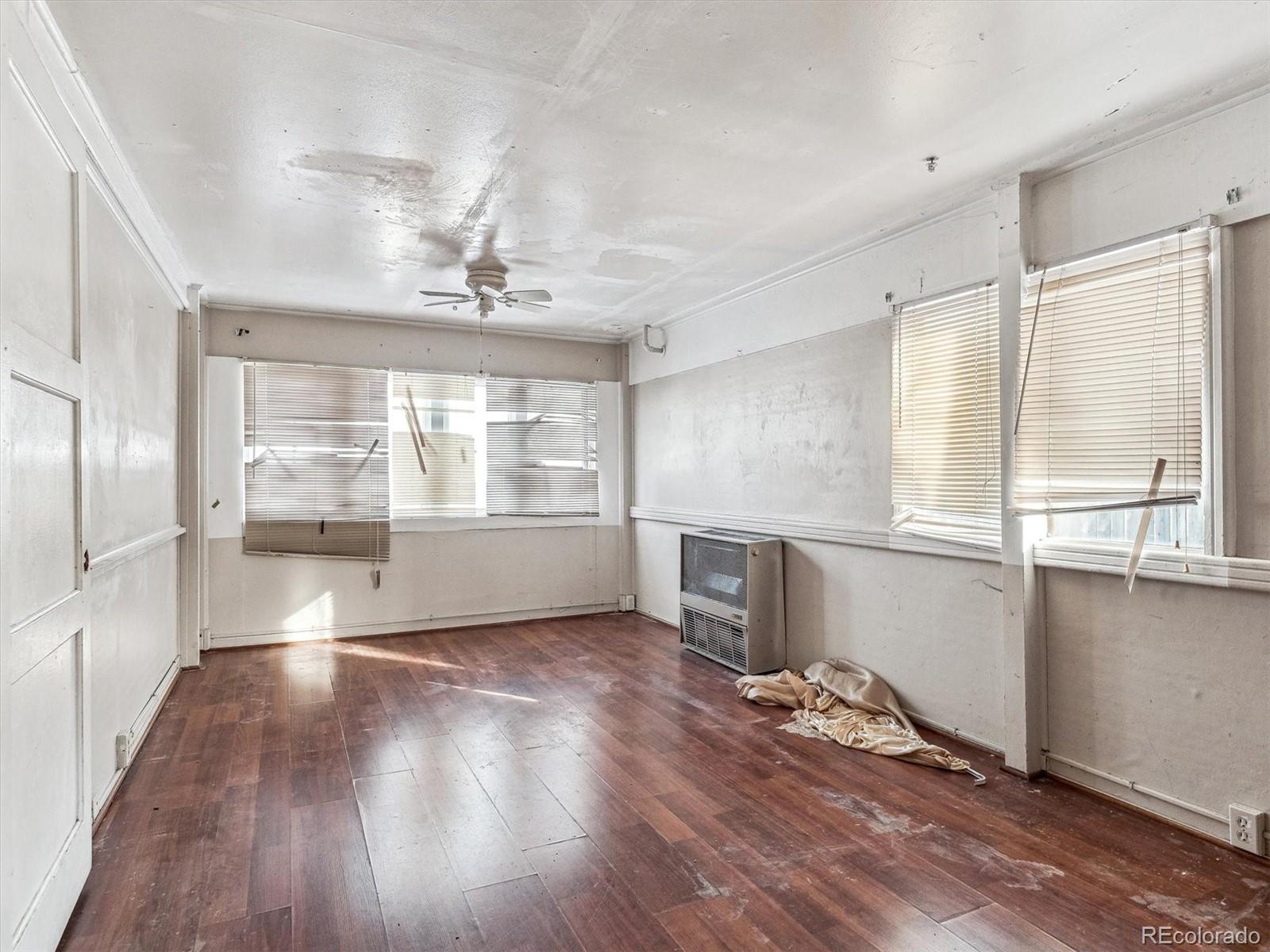 MLS Image #12 for 2120 w custer place,denver, Colorado