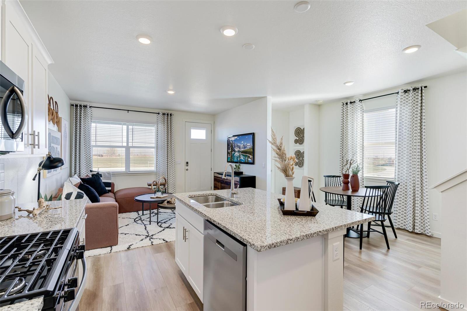 MLS Image #12 for 22335 e 6th avenue,aurora, Colorado