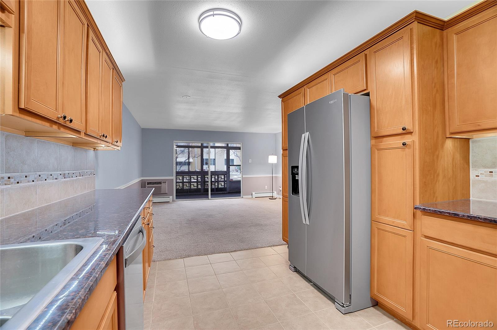 MLS Image #15 for 710 s clinton street,denver, Colorado