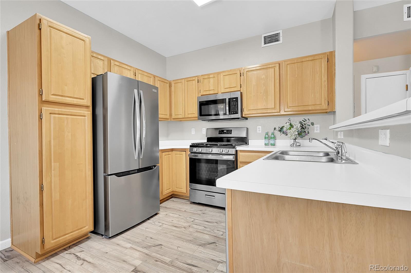 MLS Image #5 for 1050  opal street 102,broomfield, Colorado