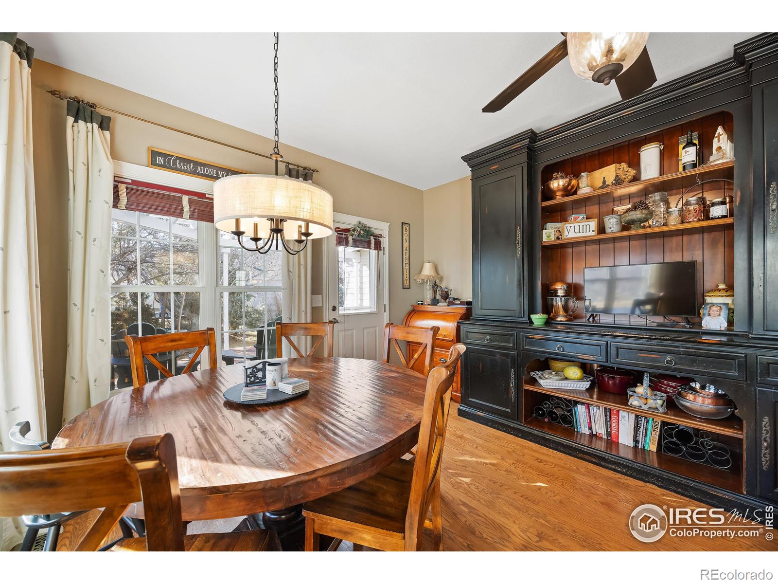 MLS Image #10 for 1722  stove prairie circle,loveland, Colorado