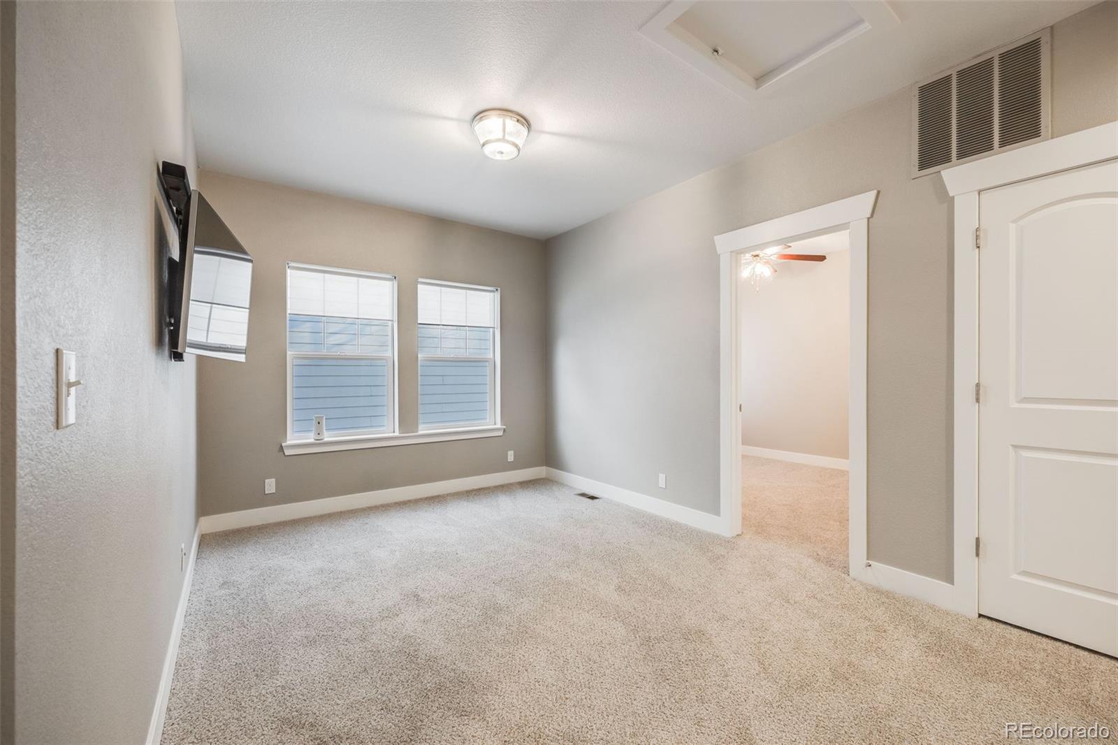 MLS Image #20 for 8056 e 35th avenue,denver, Colorado