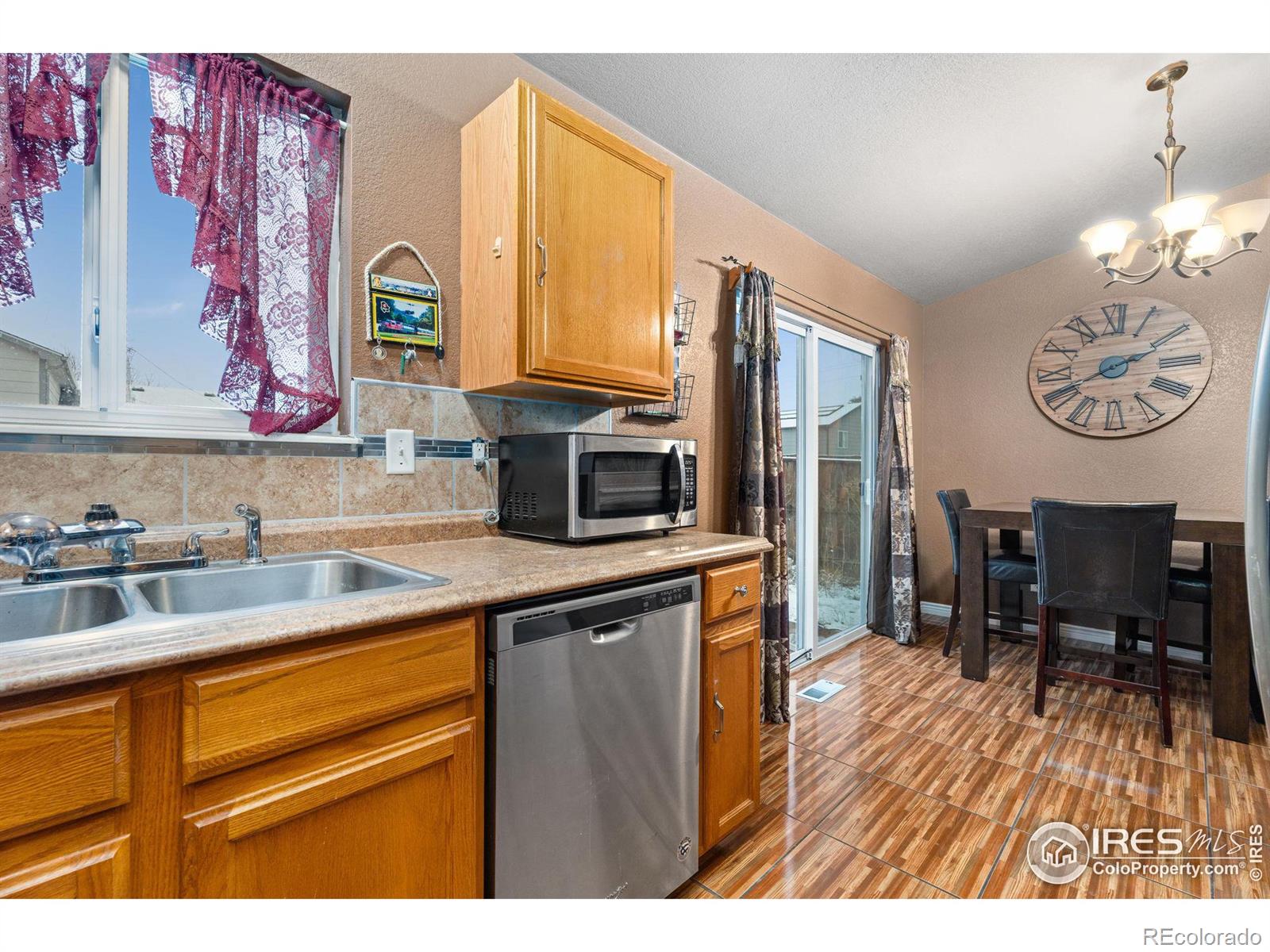 MLS Image #5 for 2406 w b street,greeley, Colorado