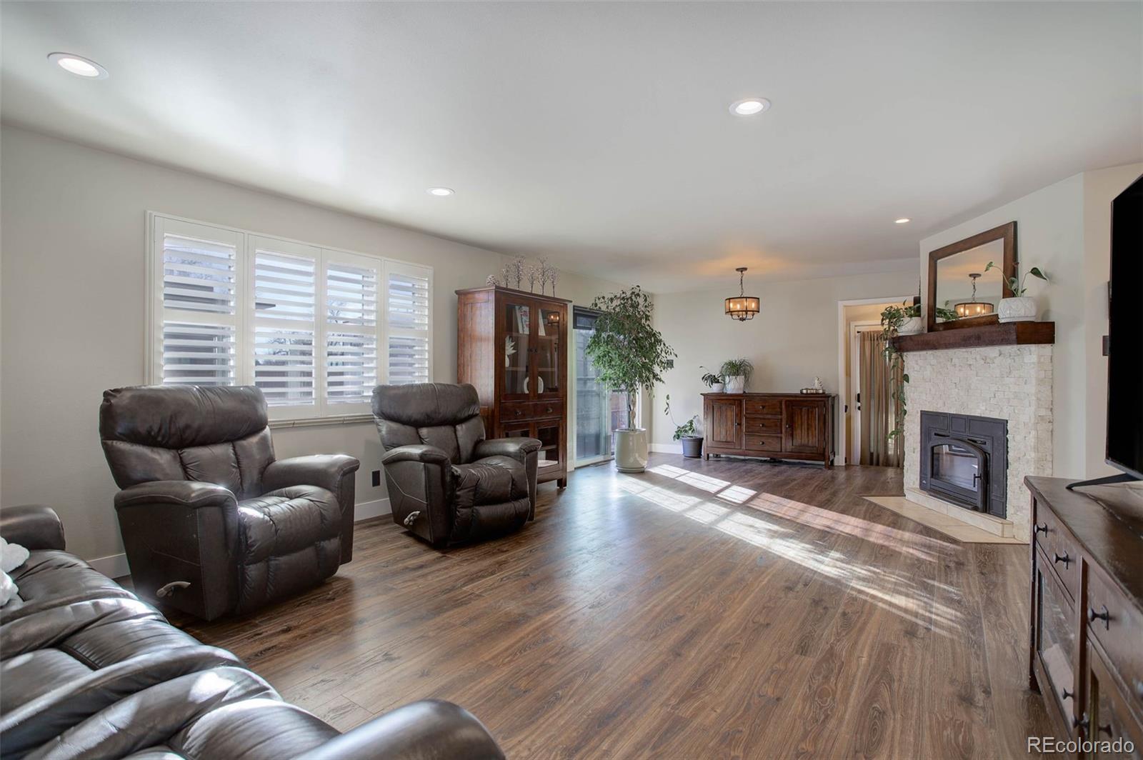 MLS Image #10 for 3300 e briarwood avenue,centennial, Colorado