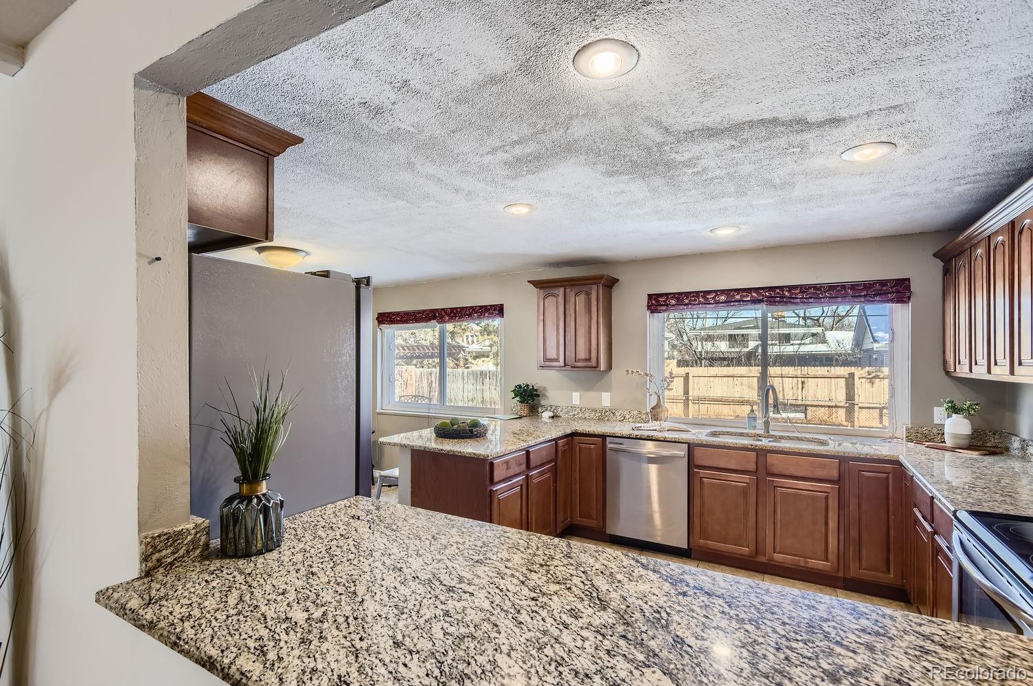 MLS Image #10 for 3004 s ingalls way,denver, Colorado