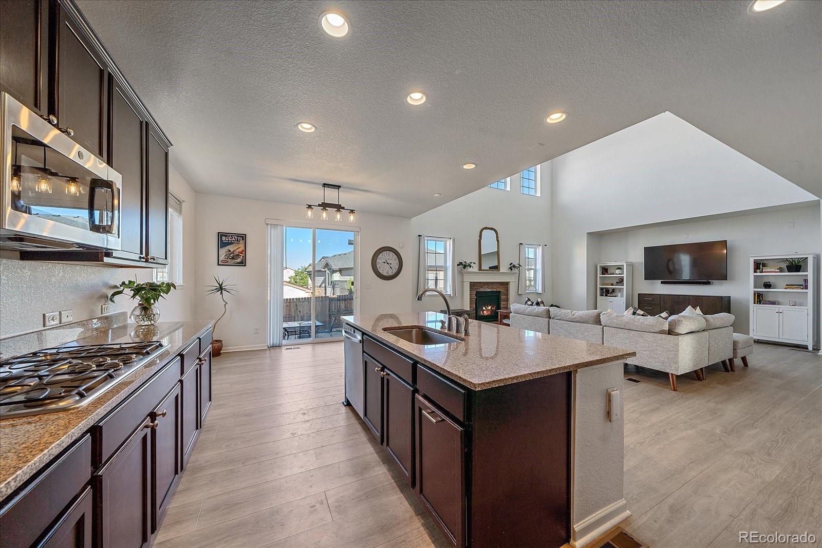 MLS Image #10 for 5947 s langdale court,aurora, Colorado