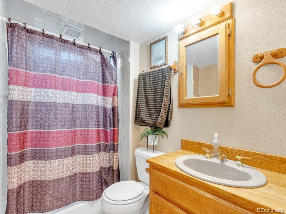 MLS Image #25 for 1466  elmwood lane,denver, Colorado