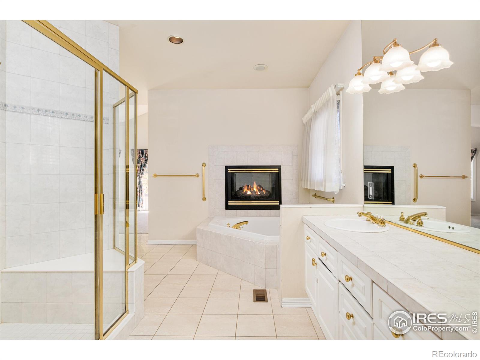 MLS Image #23 for 400 s steele street,denver, Colorado