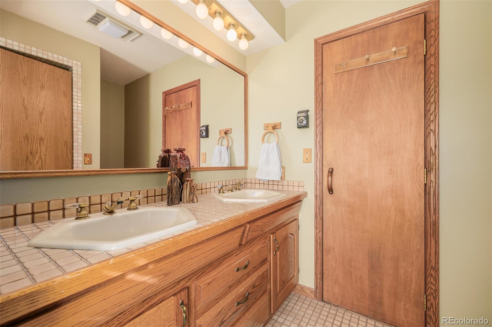 MLS Image #39 for 834  green mountain drive,loveland, Colorado