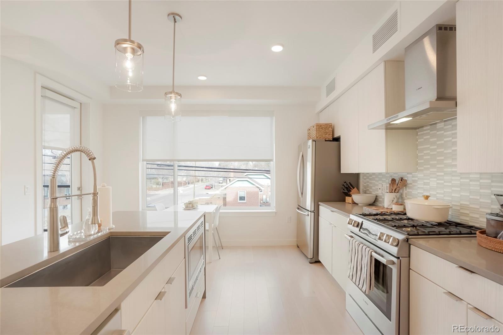 MLS Image #4 for 1616 s broadway  217,denver, Colorado