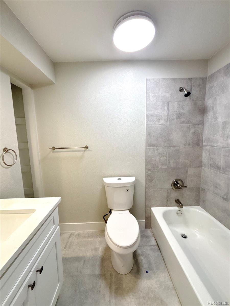 MLS Image #13 for 2215 s oakland way,aurora, Colorado