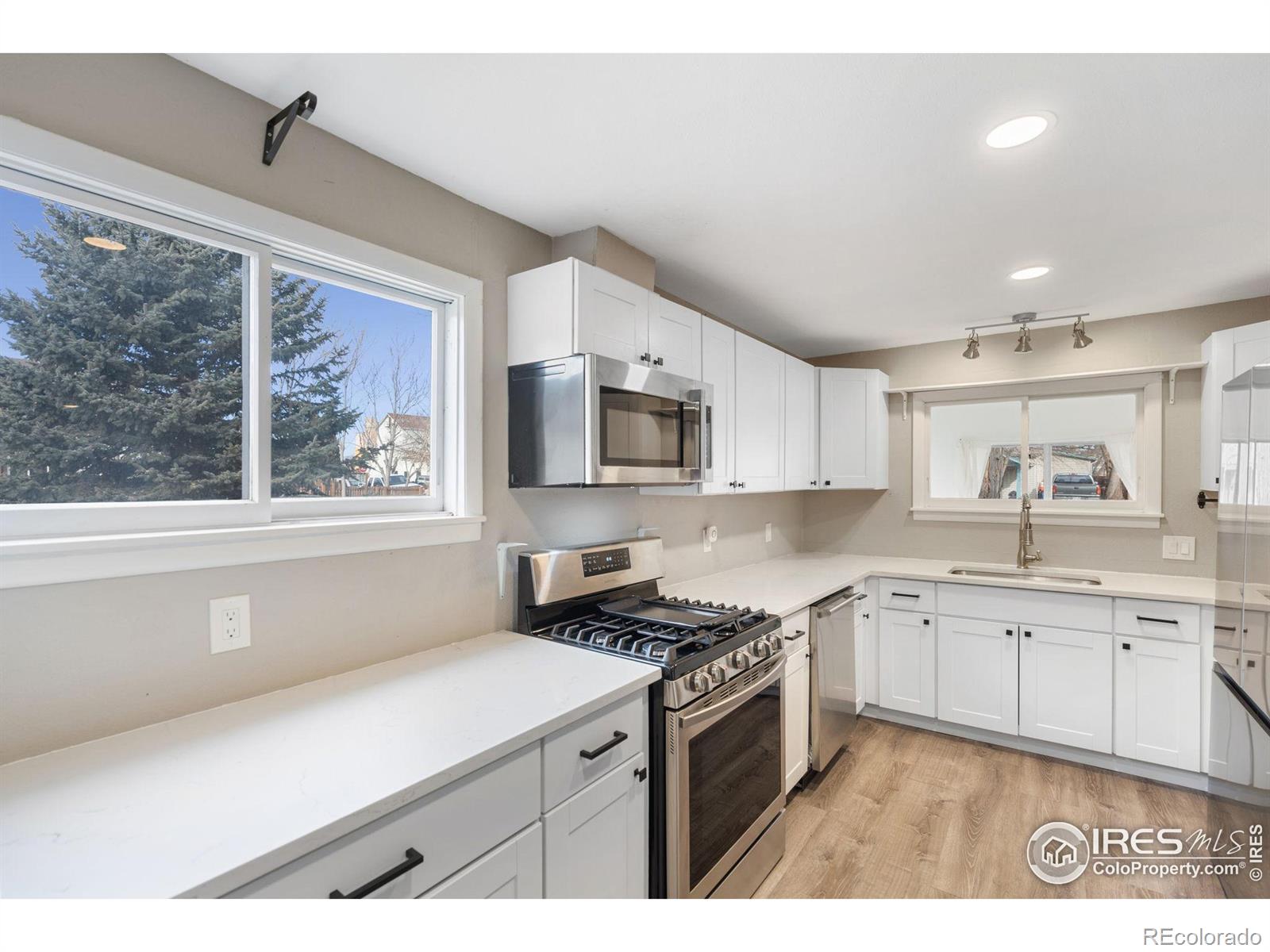 MLS Image #7 for 136 e 2nd street,loveland, Colorado