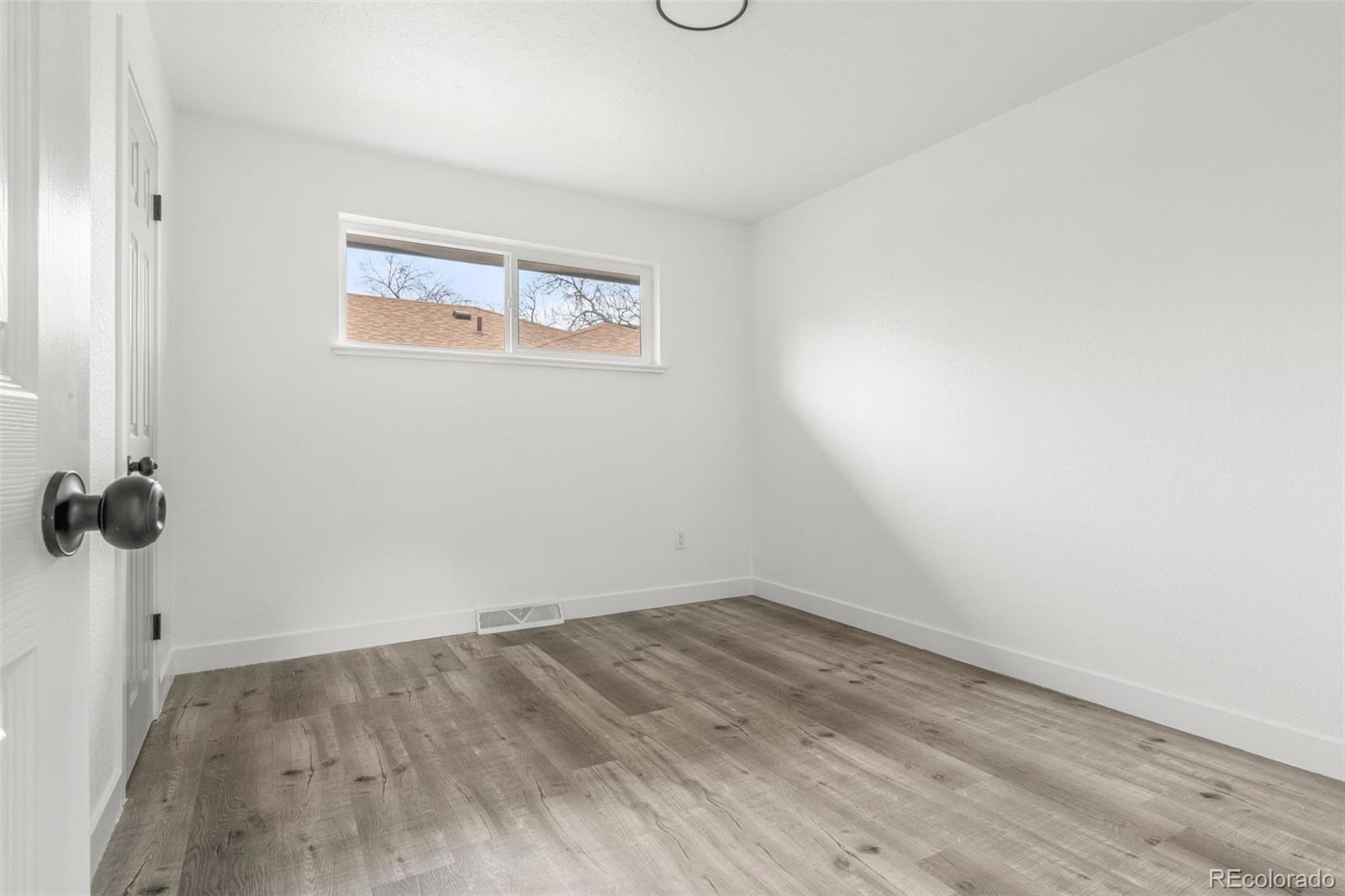 MLS Image #9 for 3313  jasmine street,denver, Colorado