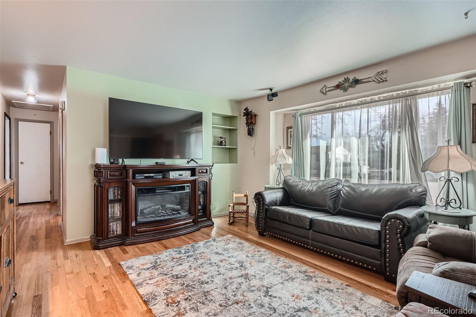 MLS Image #3 for 7005 s ash circle,centennial, Colorado