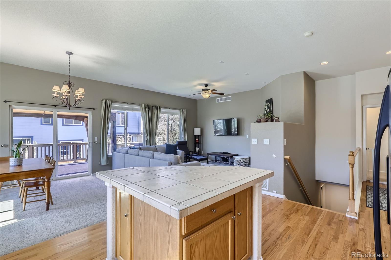 MLS Image #10 for 10431  olathe way,commerce city, Colorado