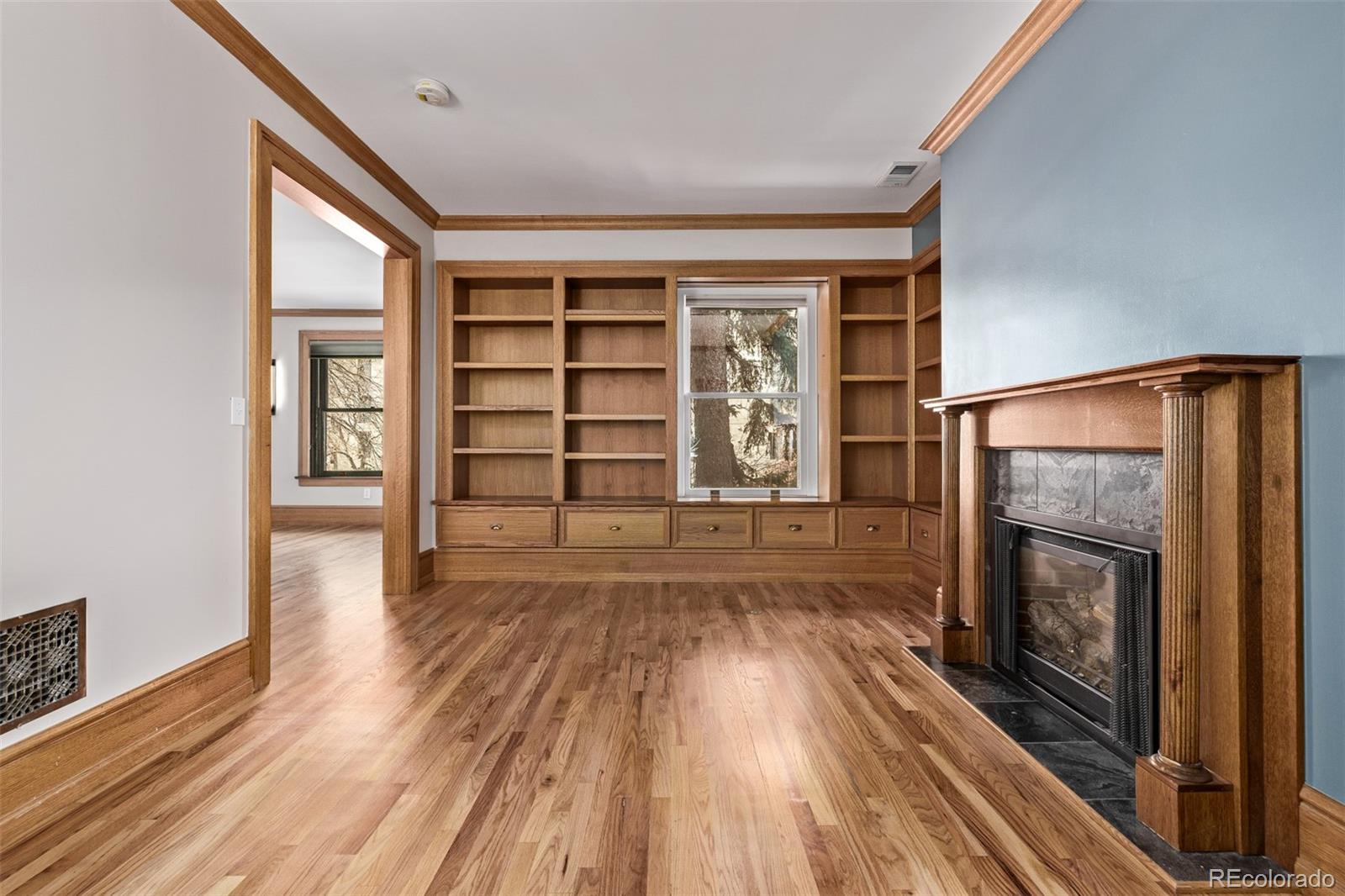 MLS Image #14 for 1034 n logan street,denver, Colorado