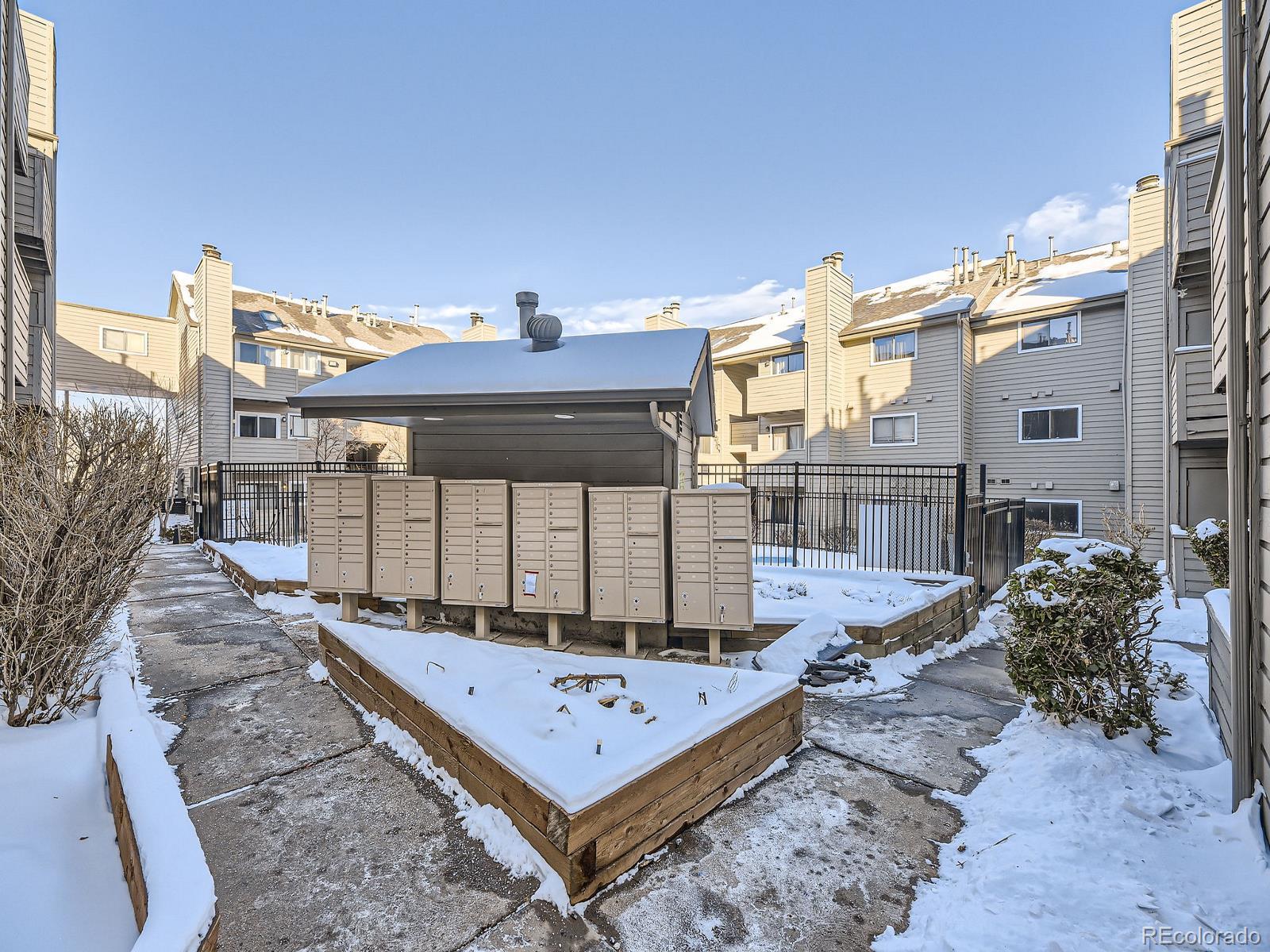 MLS Image #21 for 3100 s federal boulevard,denver, Colorado