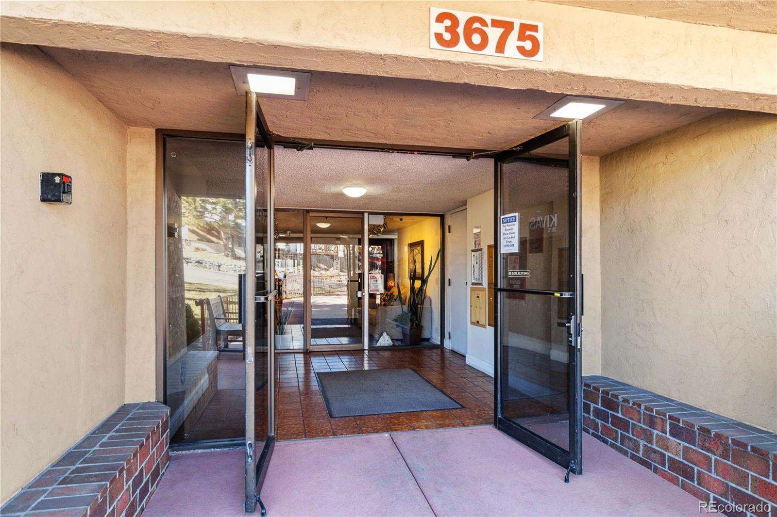 MLS Image #2 for 3675 s cherokee street 208,englewood, Colorado