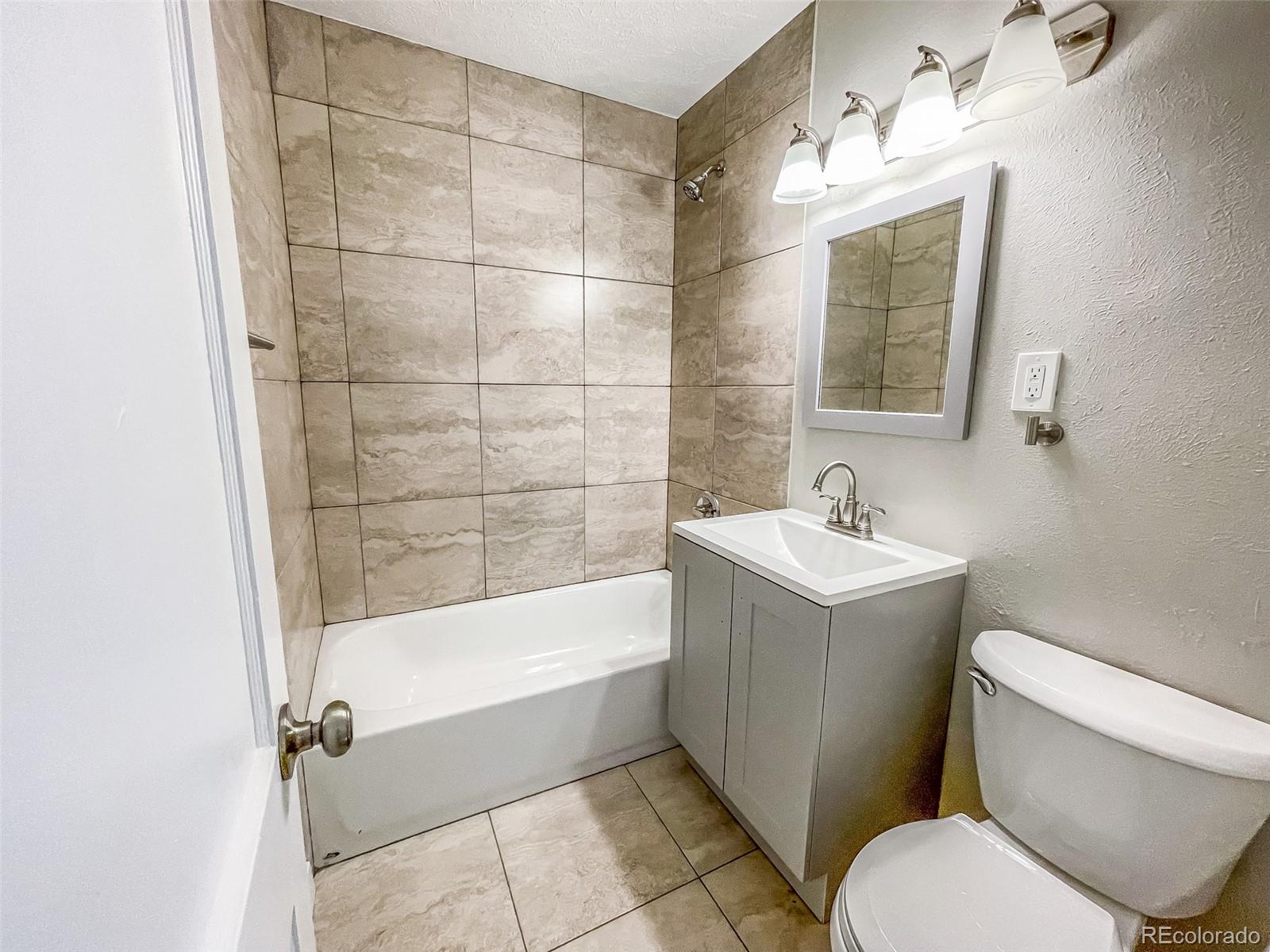 MLS Image #13 for 886  kenton street,aurora, Colorado