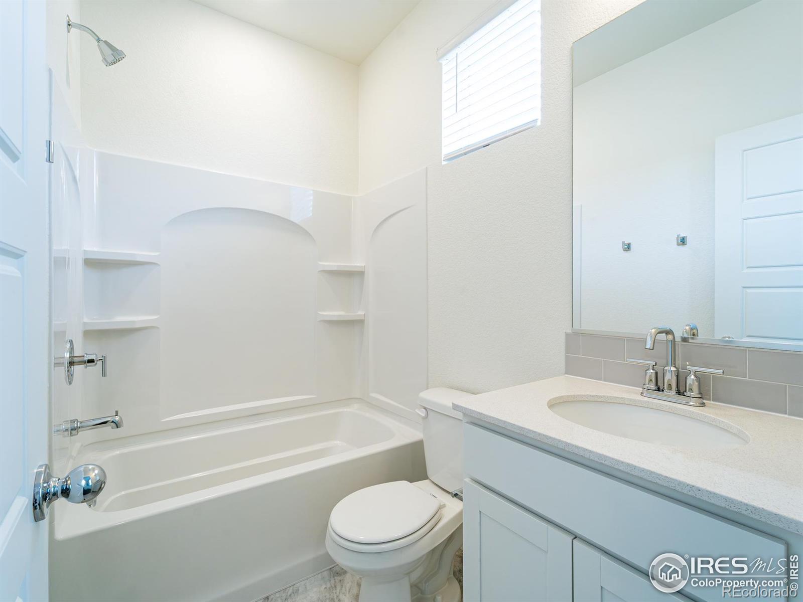 MLS Image #5 for 3817  kenai street,evans, Colorado