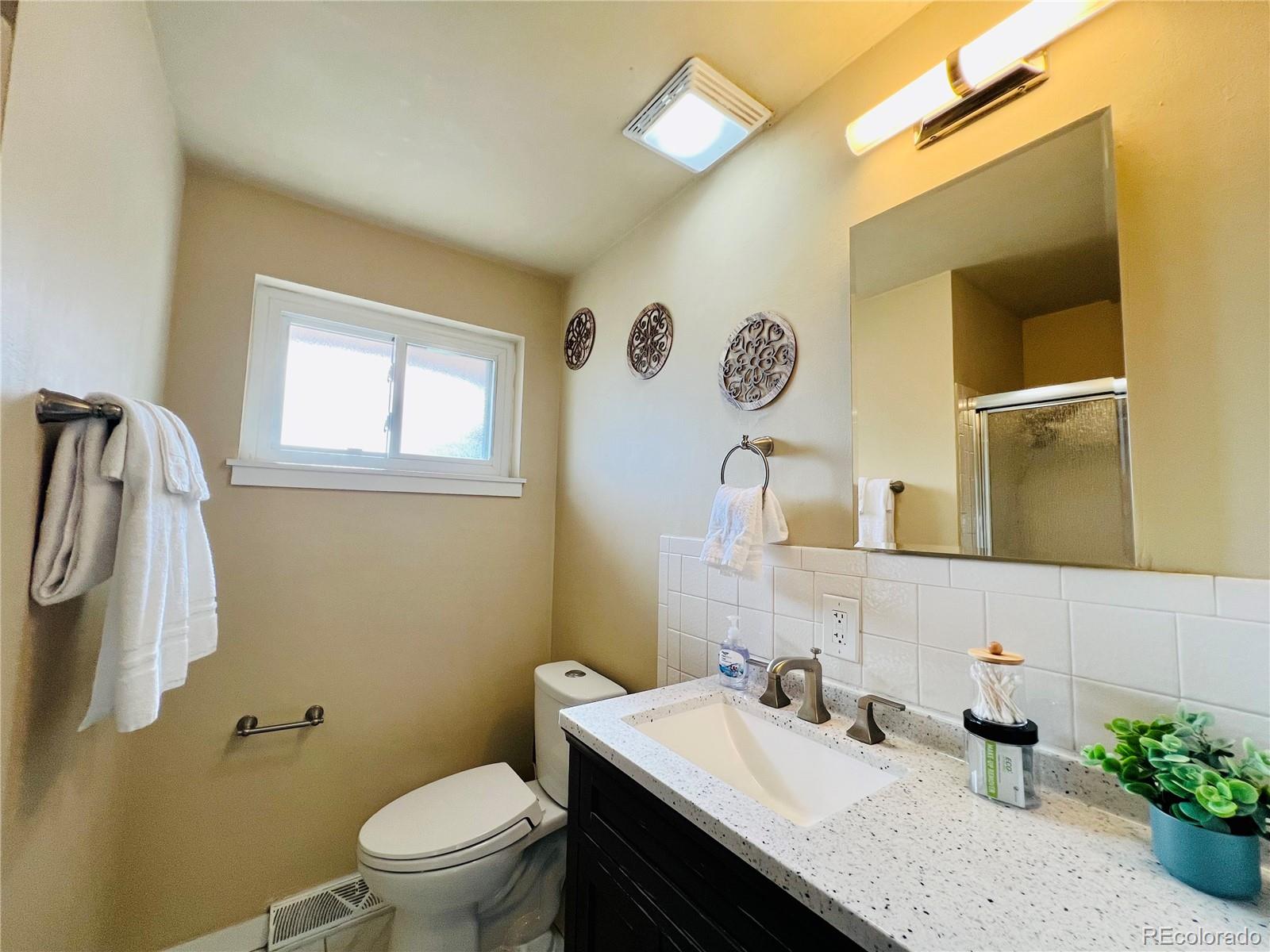 MLS Image #15 for 2543  westchester drive,denver, Colorado