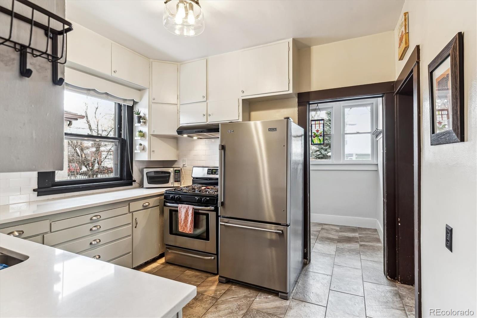 MLS Image #12 for 2410 s lincoln street,denver, Colorado