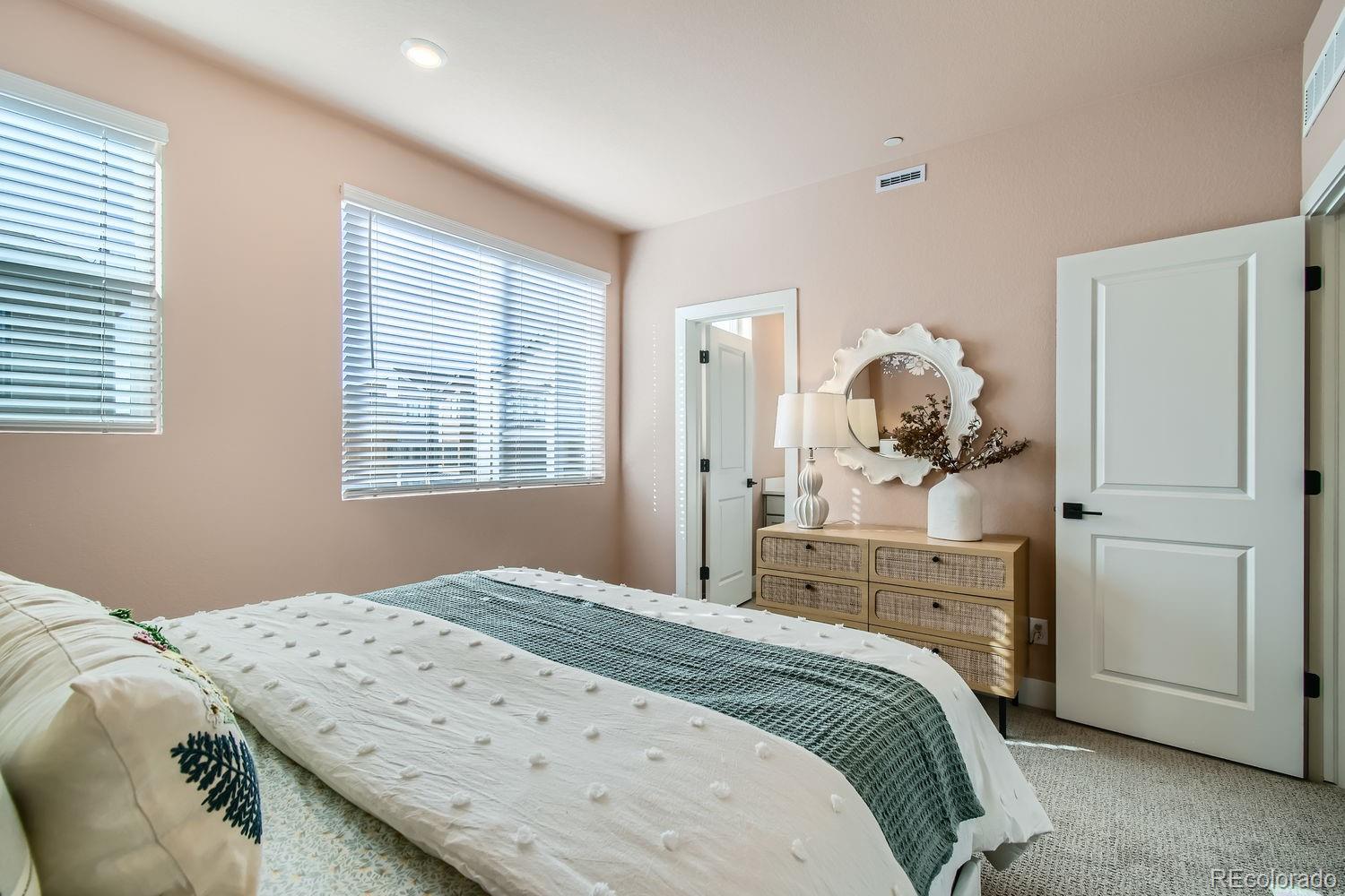 MLS Image #22 for 1722  peak loop,broomfield, Colorado