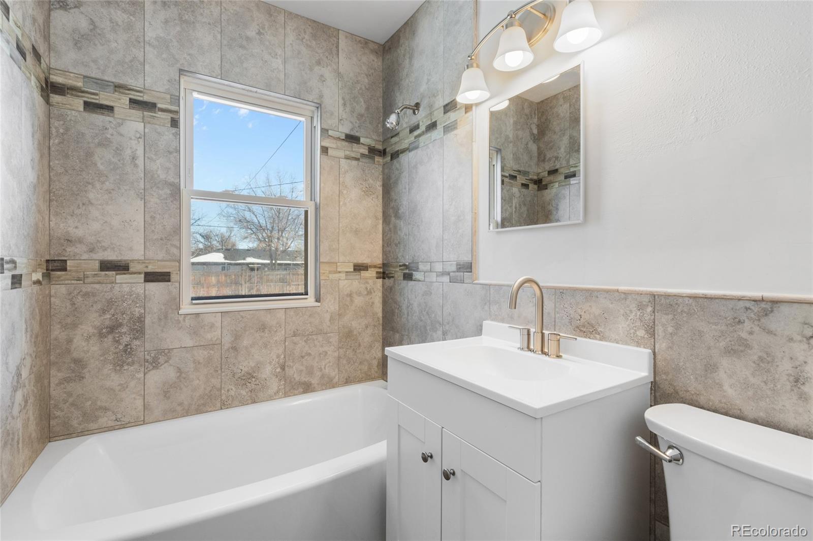 MLS Image #10 for 1570  xanthia street,denver, Colorado