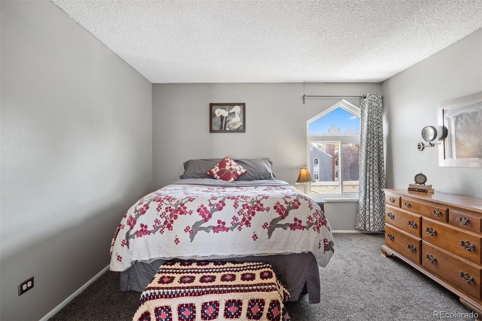 MLS Image #16 for 3335 s monaco parkway d,denver, Colorado