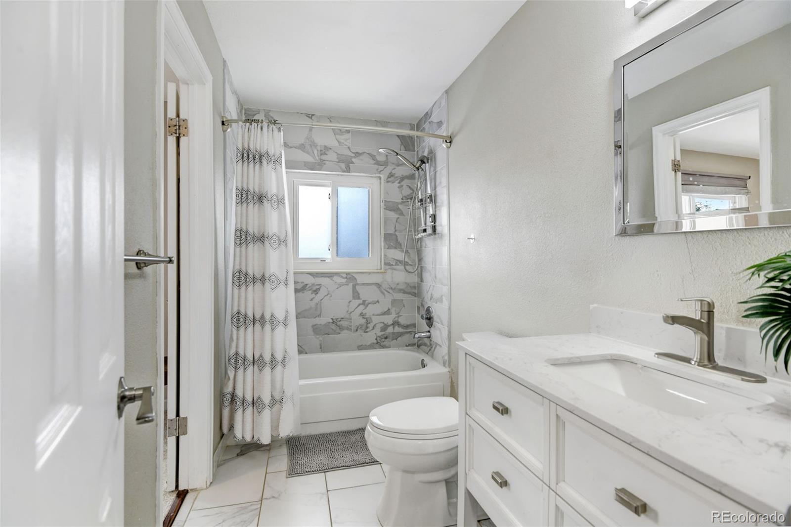 MLS Image #13 for 16344 e carolina drive,aurora, Colorado