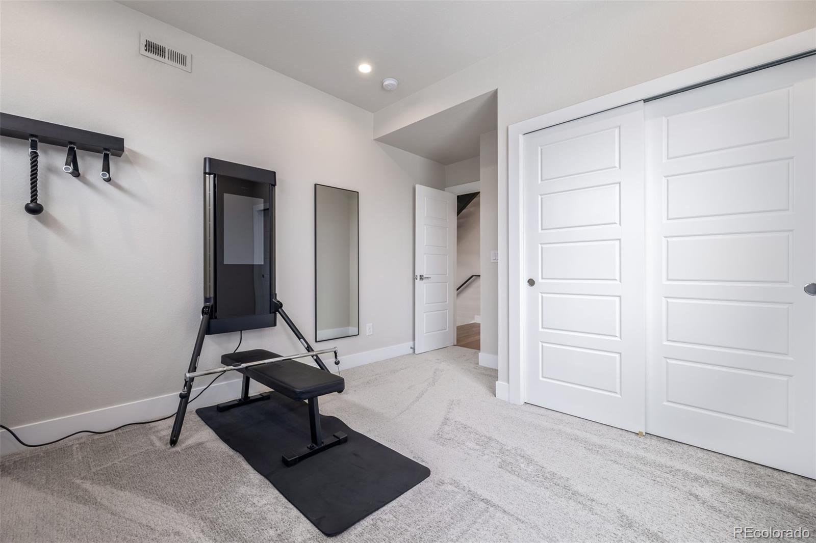 MLS Image #13 for 2350  tremont place,denver, Colorado