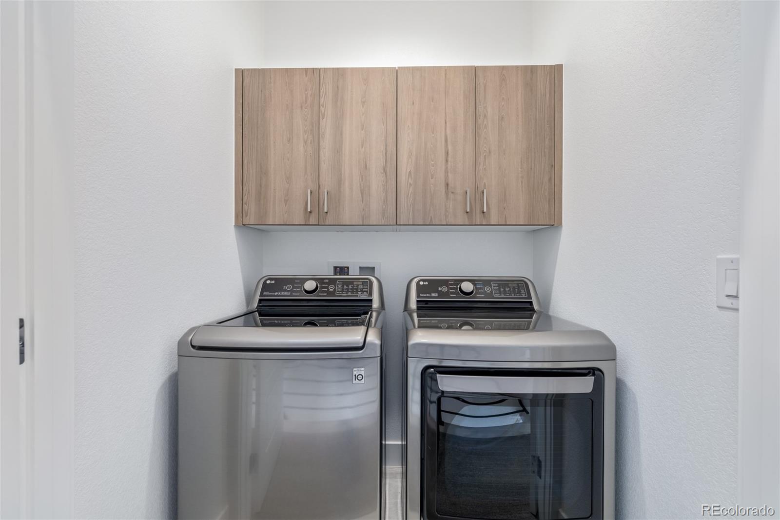 MLS Image #25 for 2350  tremont place,denver, Colorado