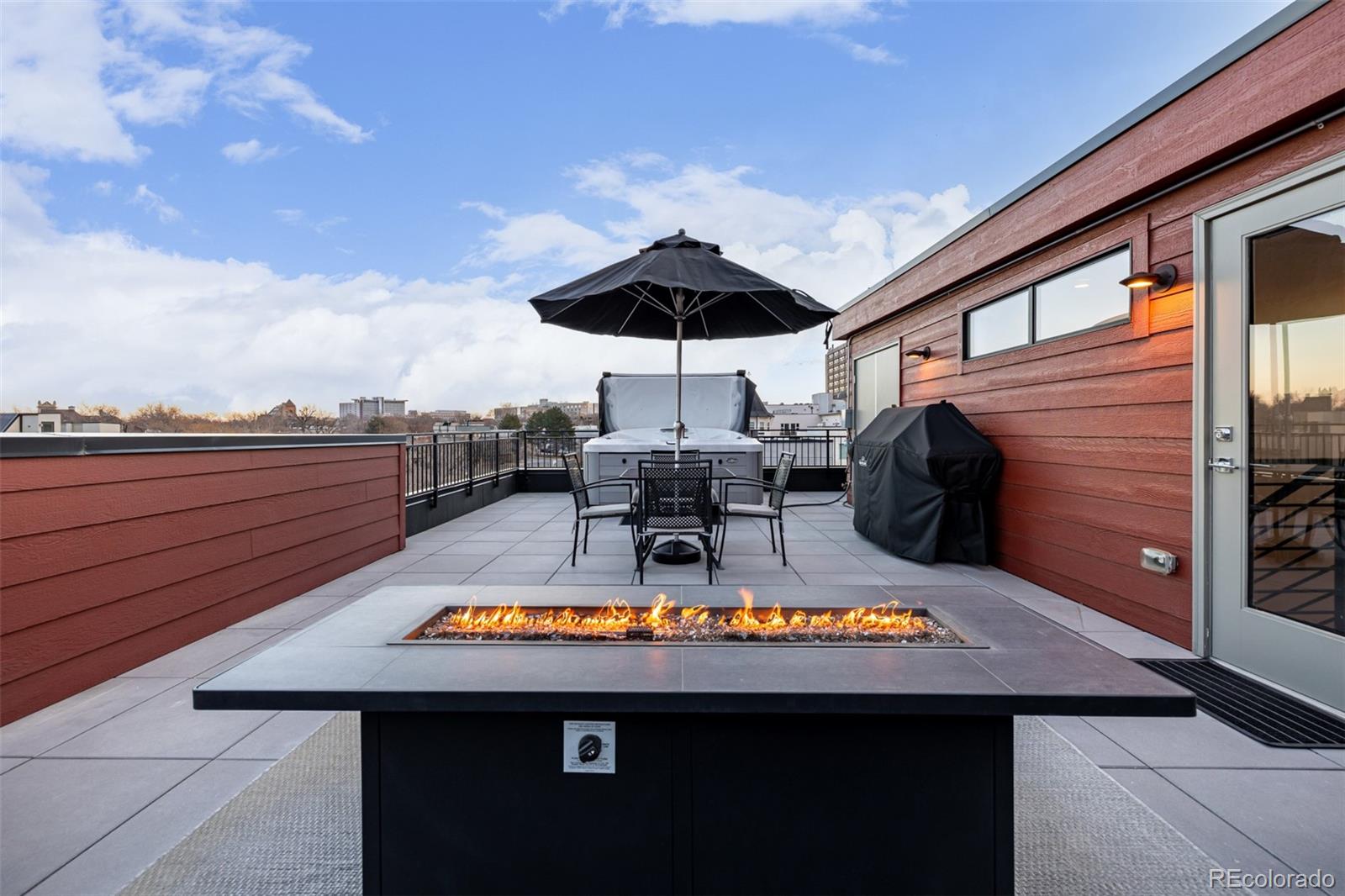 MLS Image #38 for 2350  tremont place,denver, Colorado