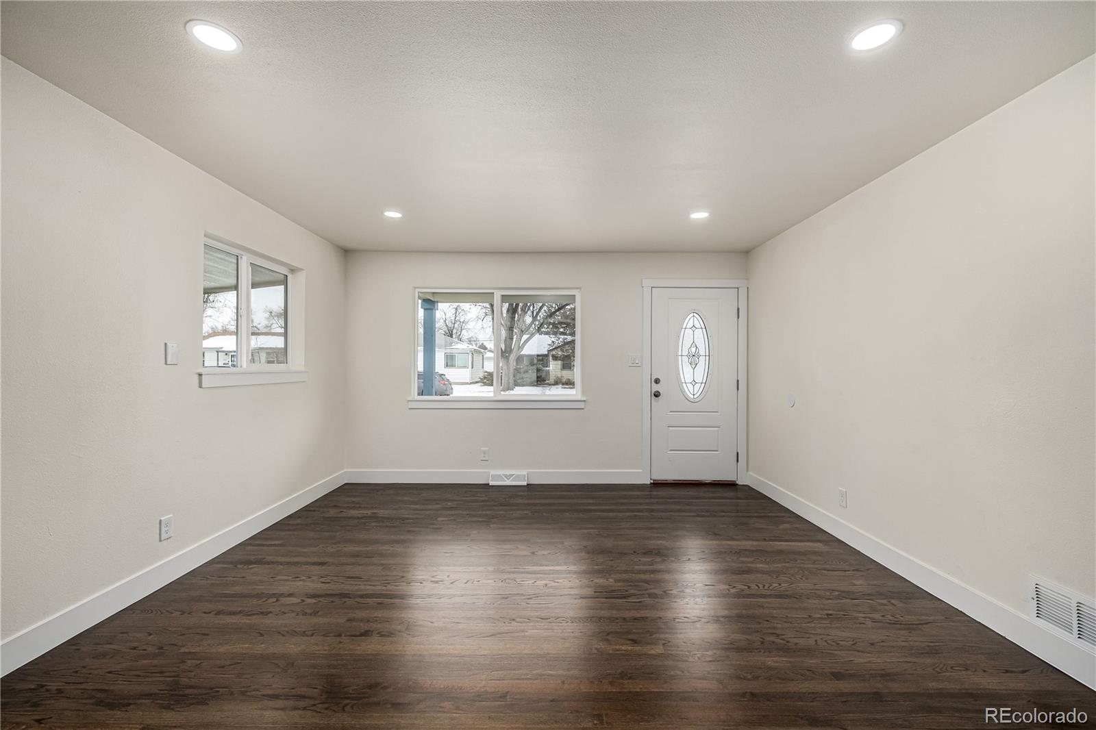 MLS Image #5 for 1770  akron street,aurora, Colorado