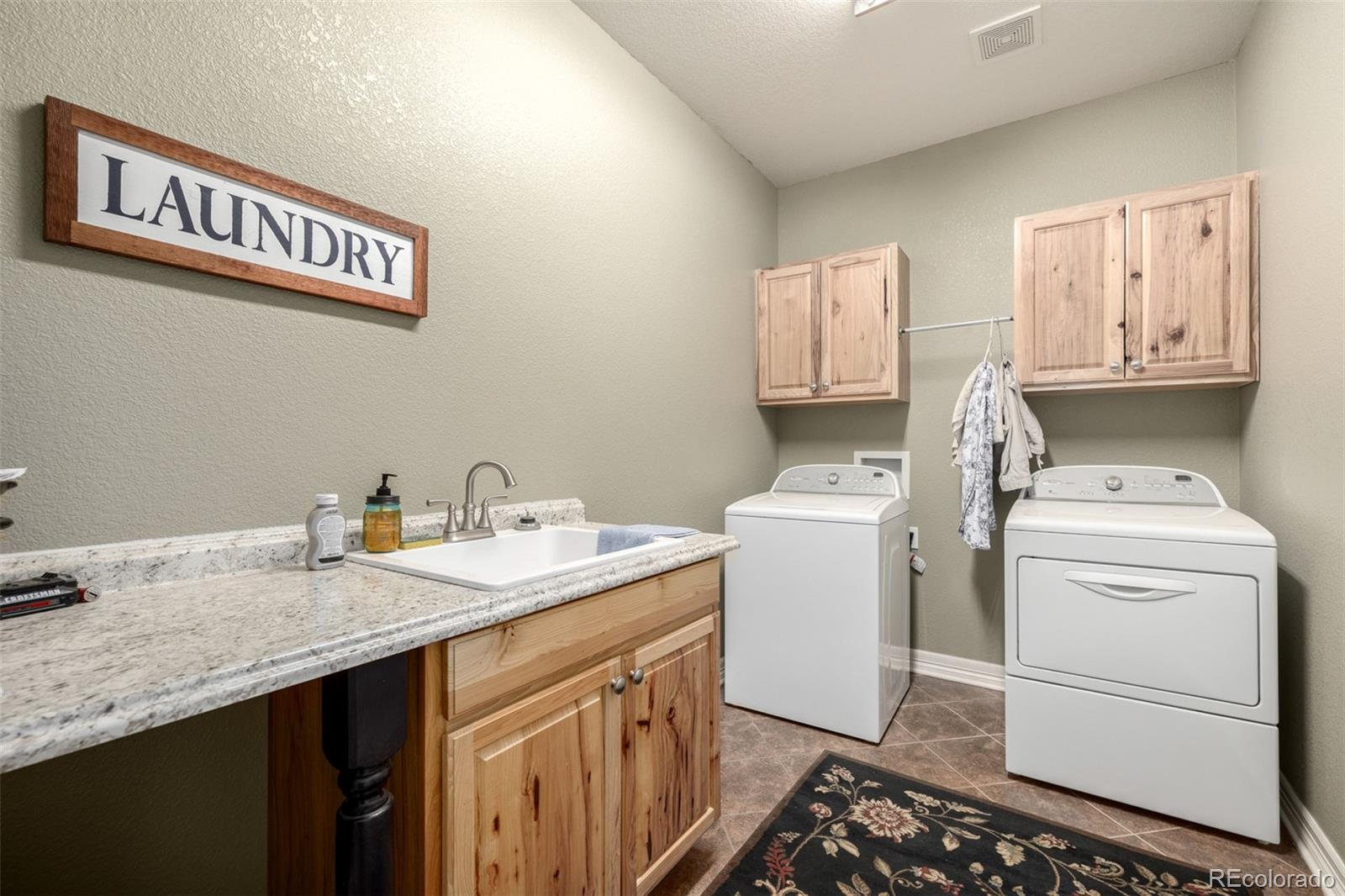 MLS Image #33 for 42280  kingsmill circle,elizabeth, Colorado