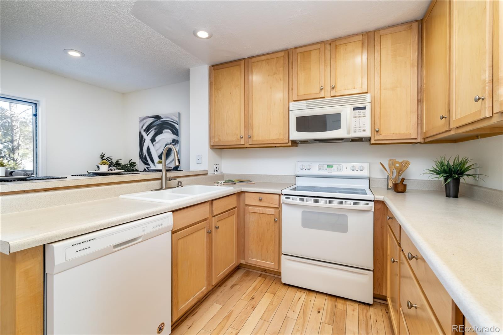 MLS Image #8 for 1699 s trenton street 27,denver, Colorado