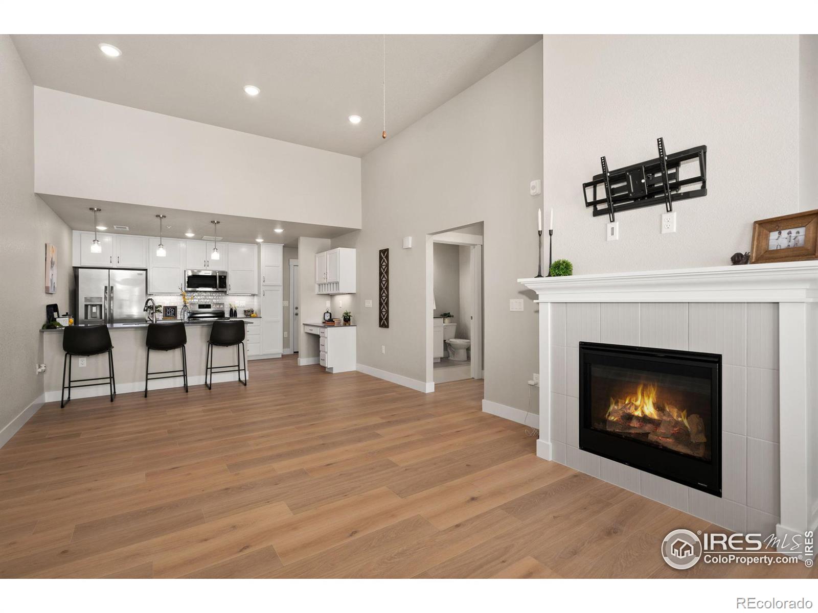 MLS Image #8 for 255  high point drive,longmont, Colorado